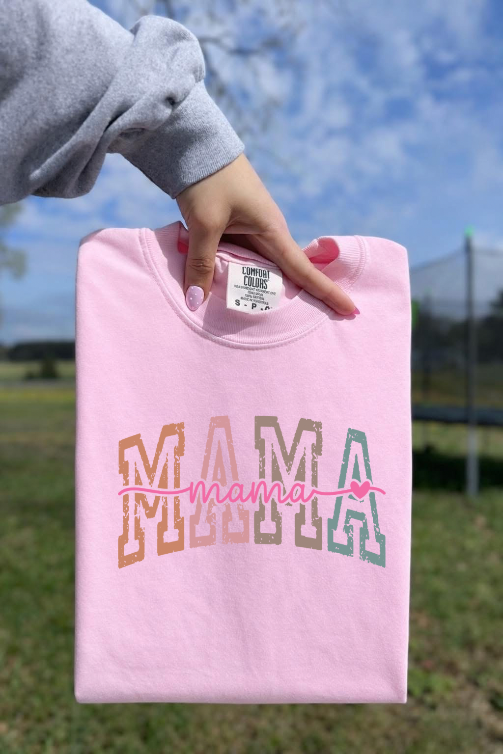 'MAMA' Retro Outline Mom T‑Shirt | Mother's Day Gift